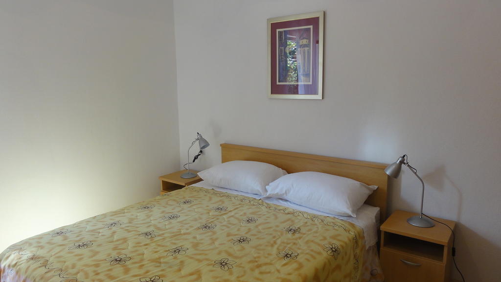 Studio Apartments With Terrace Near Sea - Angela'S Apartments Zadar Bilik gambar