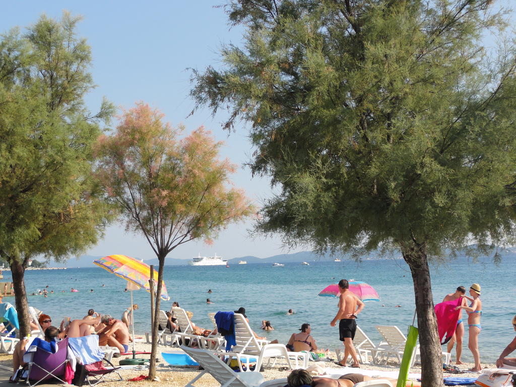 Studio Apartments With Terrace Near Sea - Angela'S Apartments Zadar Luaran gambar